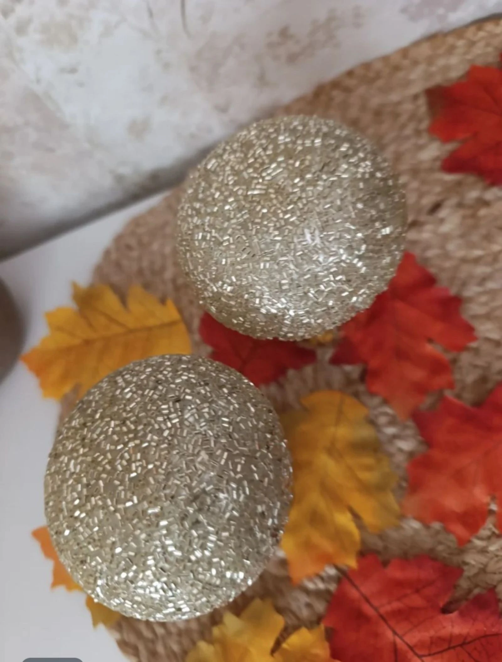 2 chapeaux dorés – photo 3
